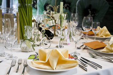 banquet table