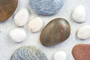 Fototapeta na wymiar hintergrund mit steinen und sand
