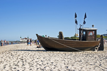 Seebrücke Ahlbeck und Fischkutter