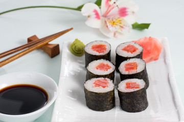 salmon roll