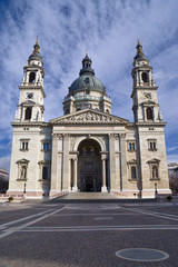 Naklejka premium Saint Stephen's Basilica in Budapest, Hungary.