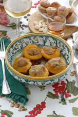 Pesche glassate al marsala - Dolci Emilia Romagna