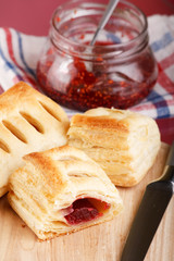 puff with confiture