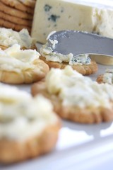 Kräcker und Blauschimmelkäse