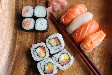 Sushi - Japonese Food (Uramaki, Hossomaki, Nigiri)
