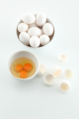 Eier_weiss_in_Porzellenschale