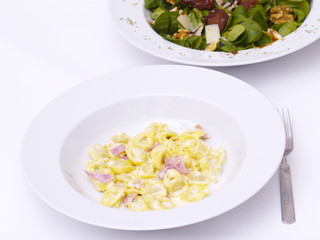 Tortellini panna