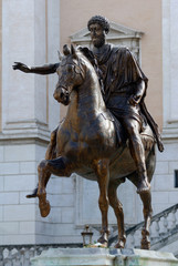 statua di Marco Aurelio in piazza del Campidoglio a Roma