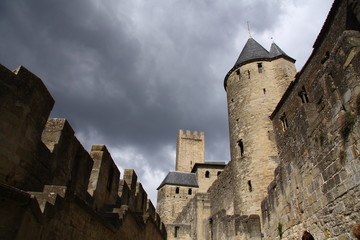 Fototapeta premium Nuage au dessus de la cite de Carcassonne