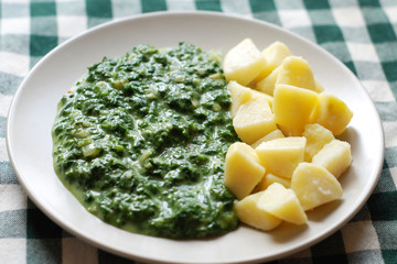 Spinach and potatoes