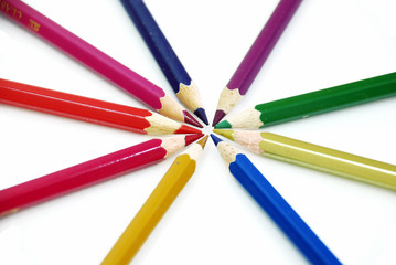 color pencils arranged in a circle