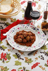 Polpette all uvetta e pinoli - Secondo di carne della toscana