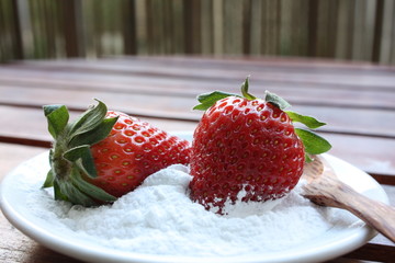 Strawberries with powdered sugar