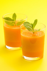 fresh carrot juice and mint