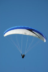 Gleitschirmflieger in Oberstdorf