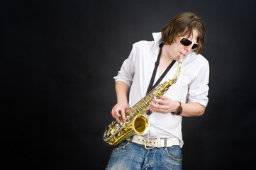 Naklejka premium Saxophone player