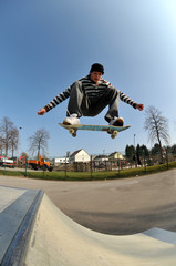 skateboarding - 13318677
