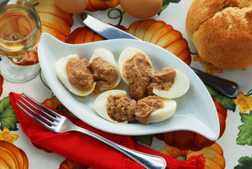 Uova al tonno - Antipasti