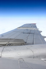 Fototapeta na wymiar Wing of airliner