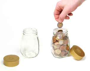 Tarro de cristal con monedas