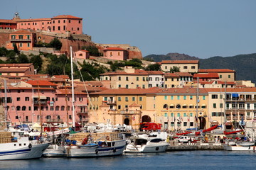 Fototapeta na wymiar Portoferraio, port na wyspie Elba, Toskania, Włochy,