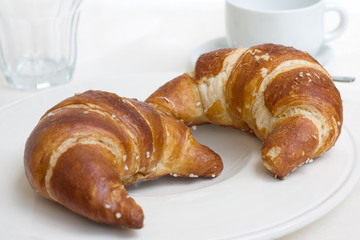 Laugencroissant