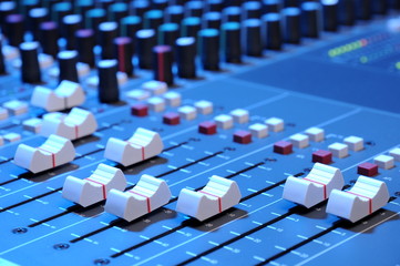 Obraz premium audio02