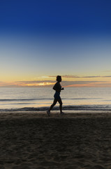 Fototapeta premium Strandjogger am Morgen