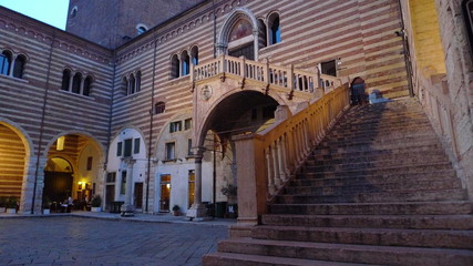 Fototapeta premium verona lamberti tower