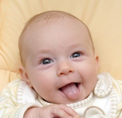 bébé riant
