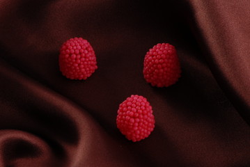 maliny, raspberries © Krzysztof Budziakows