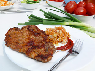 Steak,Grillfleisch mit Salat