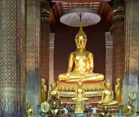 Wat Yai Suwannaram shrine in Phetchaburi