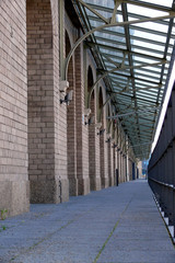 Obraz premium Überdachter Gang