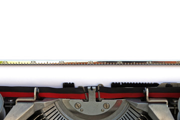 feuille blanche sur machine à écrire ancienne
