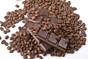 kaffeebohnen mit schokolade