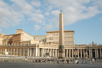 Fototapeta na wymiar Plac Świętego Piotra w Watykanie, Rzym, Włochy