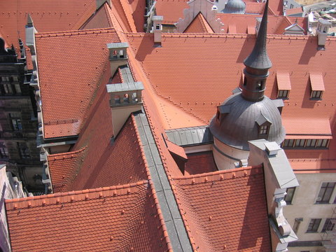 D&auml;cher im Altbau der Stadt Dresden