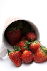 erdbeeren in tasse