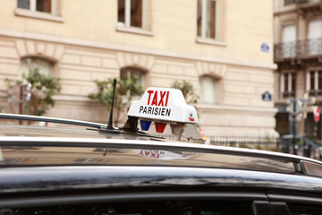 taxi parisien - 13557607