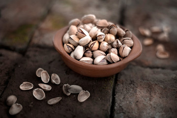 Pistachios on pot