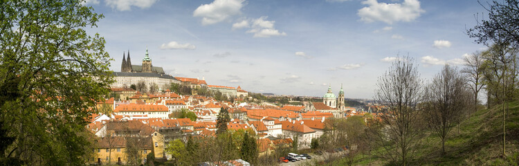 Naklejka na ściany i meble Praga miasta - panoramiczny widok z wyjątkowym miejscu