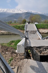 Ponte crollato