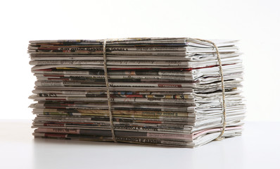 plicco di giornali © alexandre zveiger