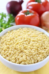 nudeln, tomaten, zwiebel