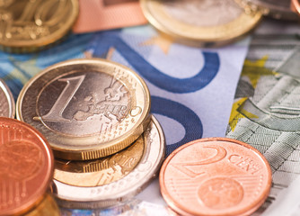 Euro Münzen und Geldscheine