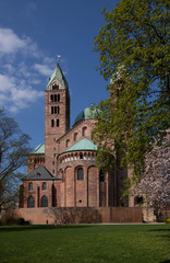 Fototapeta na wymiar Wschodniej stronie katedry cesarskiej w Speyer, Niemcy