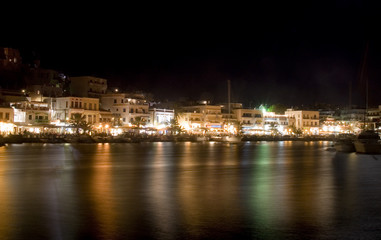 Fototapeta na wymiar Naxos portu