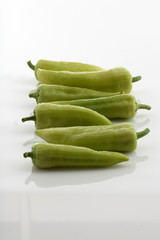 Paprika,gelb,gruen auf nweissem Acryl