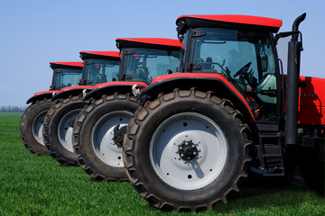 wheeled tractor